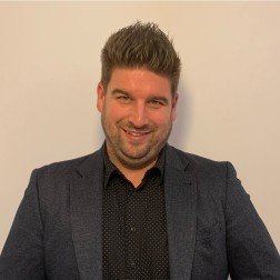 mentor, prémium tanácsadó