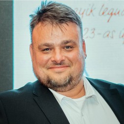 prémium tanácsadó, mentor,
üzleti igazgató